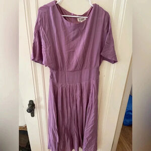 NWT Listicle Dress size Large. Pinkish purple. Pink Desert has loops for a belt